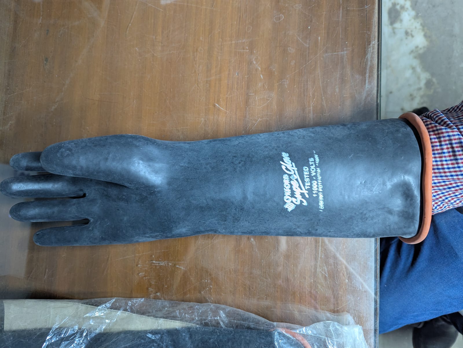 Electric PVC Rubber long gloves Electrical Insulating Rubber Gloves 11000 Volts Marvi Sons