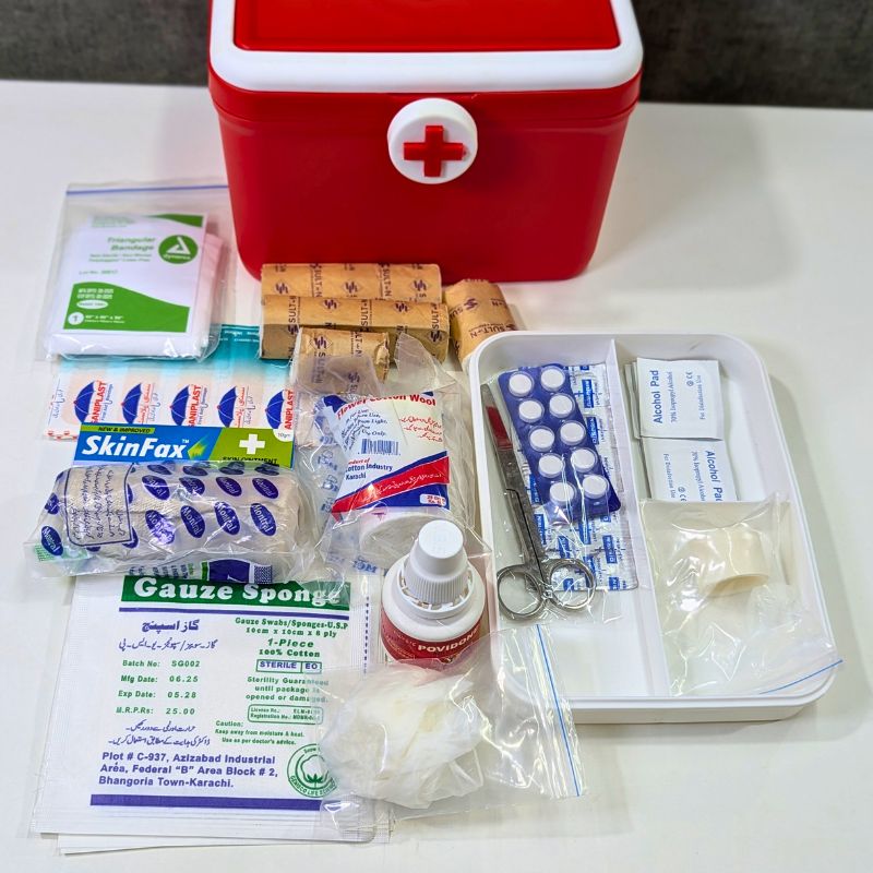 First Aid Kit Random Oic Compact Emergency Medical First Aid Box & Complete Kit - Random Color ...